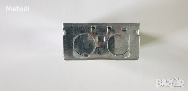 Конзола метална за монтаж на бойлерно табло LEGRAND, снимка 3 - Ключове, контакти, щепсели - 43683091