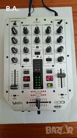 DJ Mixer-BEHRINGER VMX200, снимка 2 - Ресийвъри, усилватели, смесителни пултове - 52118697