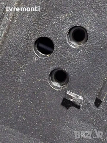 крачета оригинална стойка телевизор BLAUPUNKT модел BB32E148, снимка 5 - Стойки, 3D очила, аксесоари - 49738801