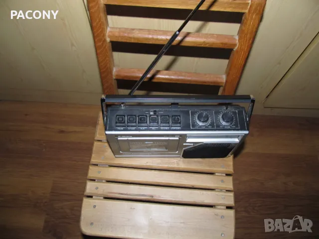 Maлък рядък радиокасетофон TENSAI - Singapore, снимка 2 - Радиокасетофони, транзистори - 49971611