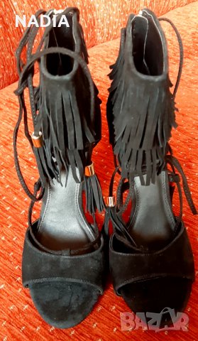 Черни велурени обувки с ресни, снимка 2 - Дамски елегантни обувки - 27663278