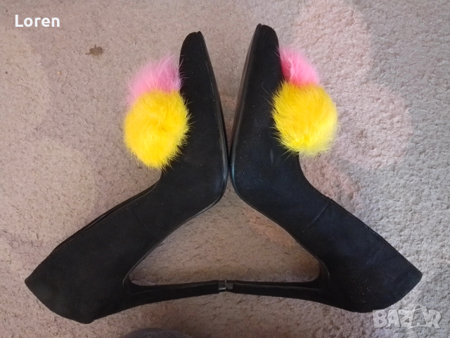 Подарявам!Ново!Оофициални елегантни черни обувки от велур с пухчета, снимка 12 - Дамски обувки на ток - 40004526