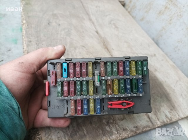 Бушонно табло бушониера за Пежо 306 1.9 TDI. 90 кс. 97 год.