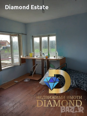 Къща в село Козаревец, обл. Стара Загора, снимка 4 - Къщи - 53257606