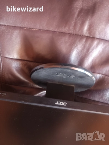 Монитор Acer V193HQV 18.5 инча, снимка 4 - Монитори - 51708799