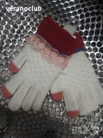Бели ръкавици за момиче с дантелки , снимка 1 - Шапки, шалове и ръкавици - 43676874