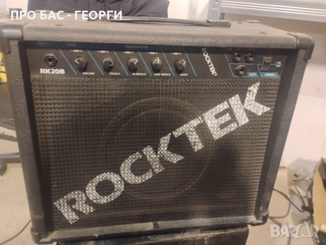35-ВАТОВ УСИЛВАТЕЛ ЗА ЕЛЕКТРИЧЕСКА КИТАРА ROCKTEK RK20B