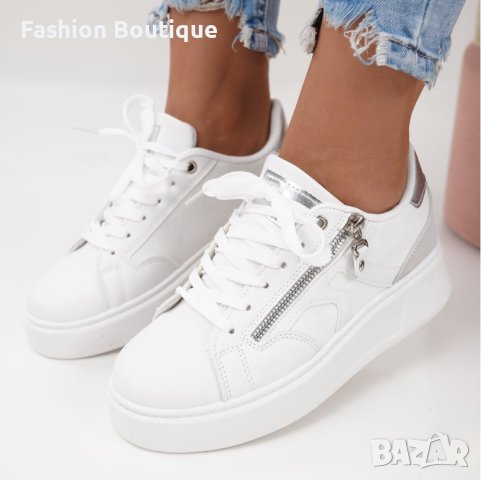 Дамски спортни обувки в бяло 