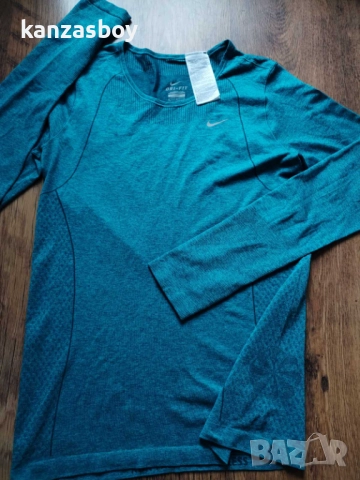 Nike Dri-Fit Knit - страхотна дамска блуза КАТО НОВА М, снимка 5 - Блузи с дълъг ръкав и пуловери - 52458208