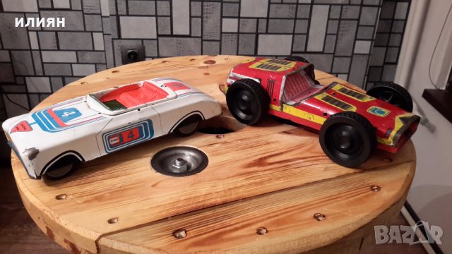 Тенекиени колички имат забележки, червената е със дървен под 40лв за двете , снимка 2 - Колекции - 34635822