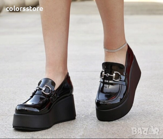 Обувки на платформа - черен лак - KLP90 , снимка 1 - Дамски ежедневни обувки - 46529103