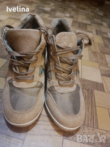 Маратонки на платформа , снимка 2 - Маратонки - 53459674