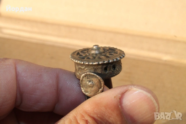 Възрожденски пръстен сачан, снимка 7 - Антикварни и старинни предмети - 53596757