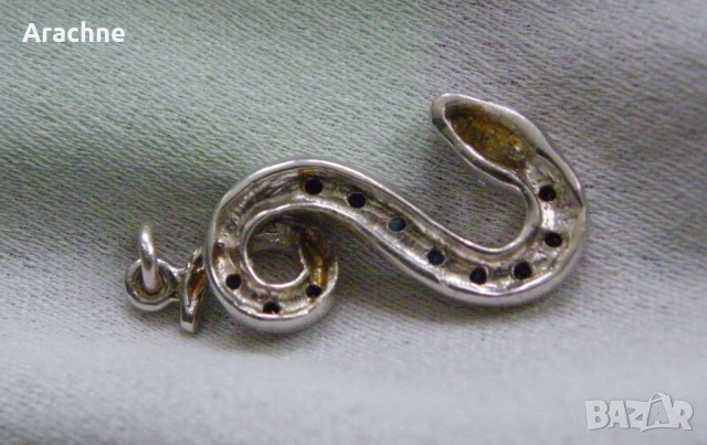 Сребърен медальон-змия, с природни сапфири, снимка 3 - Колиета, медальони, синджири - 51702693