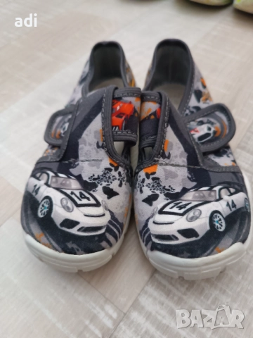 пантофи, снимка 2 - Детски пантофи - 52212950