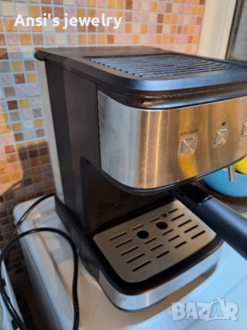 Еспресо кафемашина Crown, снимка 2 - Кафемашини - 44891673