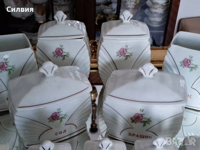 Порцеланови буркани за подправки , снимка 8 - Антикварни и старинни предмети - 52806897
