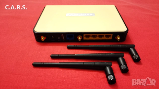 Гигабитов Рутер TP-Link TL-WR1043ND с USB порт, снимка 4 - Рутери - 53122210