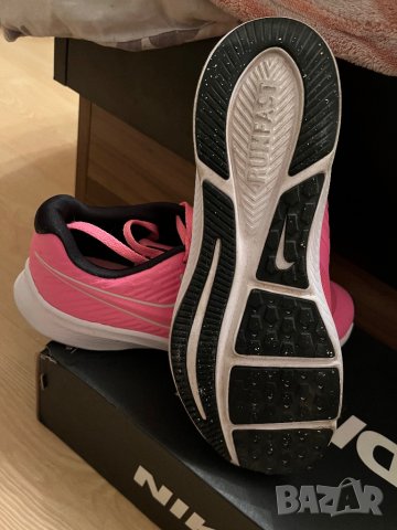 спорни обувки Nike, снимка 4 - Маратонки - 38640896