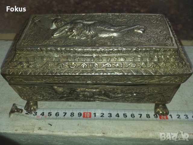 Стара голяма антикварна метална кутия, снимка 7 - Антикварни и старинни предмети - 43133759