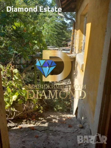 Двуетажна къща в село Навъсен, общ. Симеоновград, снимка 8 - Къщи - 51284327