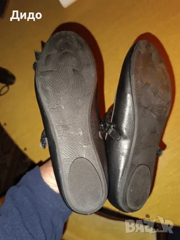 Детски кожени обувки 34 номер , снимка 2 - Детски маратонки - 48452465