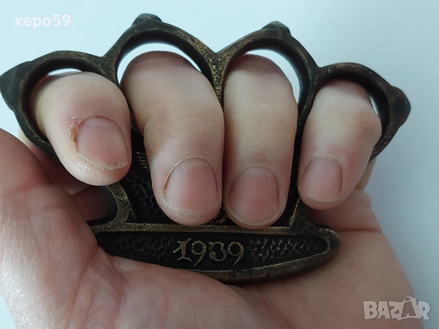 WW2-Немски метален бронзов бокс(кастеть) и книга Щурм Берлина., снимка 8 - Антикварни и старинни предмети - 52315377