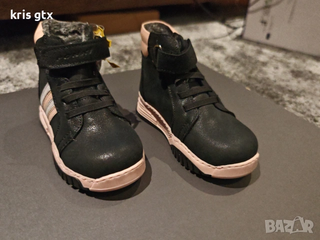 Чисто нови детски боти PONKI от естествена кожа черно и розово – №25, снимка 6 - Детски боти и ботуши - 53484827
