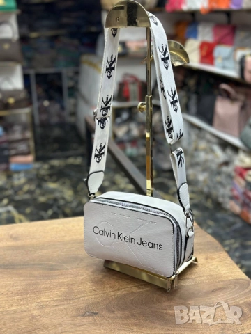 чанти calvin klein, снимка 5 - Чанти - 51442103
