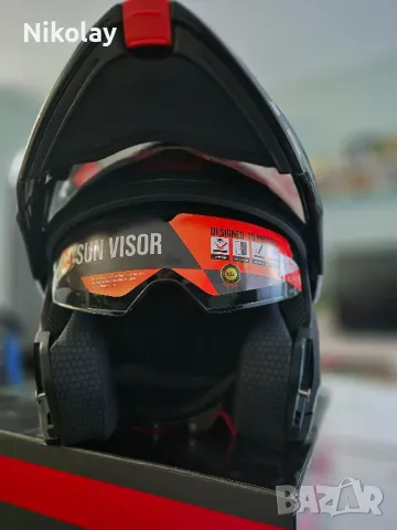 каска MT helmets Genesis, снимка 5 - Аксесоари и консумативи - 50153081