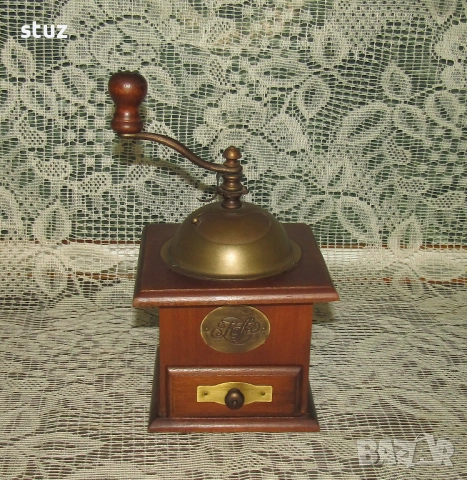 Стара немска мелничка за кафе, подправки, билки