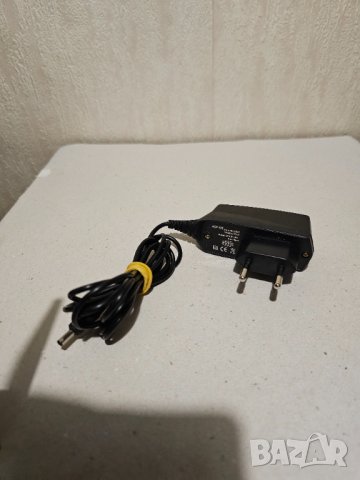 Захранване, адаптор 4.8 - 10  волта - 0,750  ампера