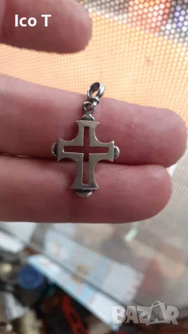 кръстчета  2 бр., снимка 3 - Колиета, медальони, синджири - 50986105