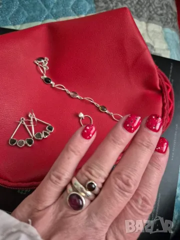 бижута M и М минералс, снимка 3 - Бижутерийни комплекти - 48740690