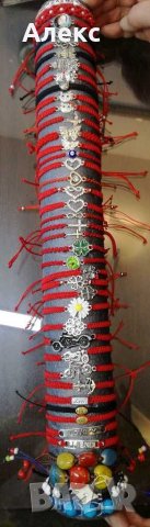 Гривни ръчна изработка. Изплетени с техника макраме