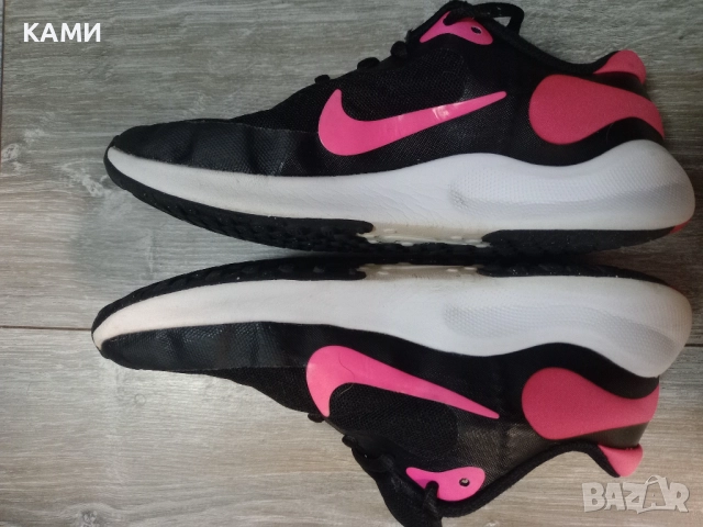 NIKE revolution 35.5, снимка 5 - Детски маратонки - 52435815