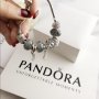 Гривна с талисмани Пандора/Pandora, снимка 1 - Гривни - 33458041