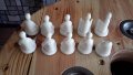 Пластмасови фигури за шах имат забележки и липси, на бялите липсва царя и на една пешка няма глава, , снимка 10