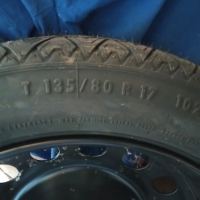 Резервна гума бмв, снимка 2 - Гуми и джанти - 36392944