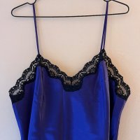Сатенена рокля с дантела в тъмно лилав цвят 💜, снимка 4 - Рокли - 43970692
