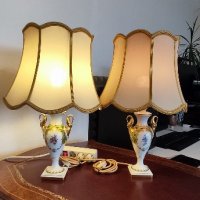 Кайзер
Комплект антични порцеланови настолни лампи , снимка 1 - Антикварни и старинни предмети - 43959064