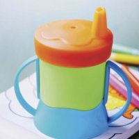 Tupperware бебешка / детска чаша, снимка 2 - Прибори, съдове, шишета и биберони - 39020911