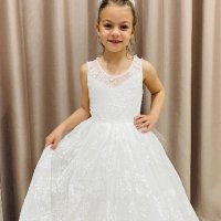 Бяла празнична рокля с обръч, снимка 1 - Детски рокли и поли - 40573741