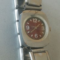 Ретро часовник SLAVA. Made in USSR. Vintage watch. Дамски. Механичен. СЛАВА. СССР. , снимка 6 - Дамски - 37378015