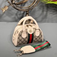 Дамска чанта Gucci, снимка 10 - Чанти - 43881855