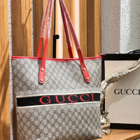 Дамска чанта Gucci, снимка 10 - Чанти - 44898942