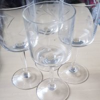 4 чаши лукс с високо столче 100 мл с гравюра запазени, снимка 2 - Чаши - 36618093
