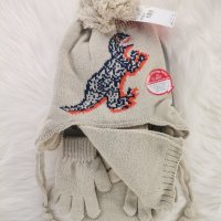 Зимен комплект шапка, шал и ръкавици за момче, снимка 2 - Шапки, шалове и ръкавици - 34816405
