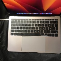 13" MacBook Pro A1708 (2017) Space Gray-8GB RAM/256GB SSD, снимка 2 - Лаптопи за работа - 42983369