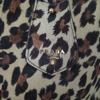 Чанта Prada, истински косъм, снимка 2 - Чанти - 39930989
